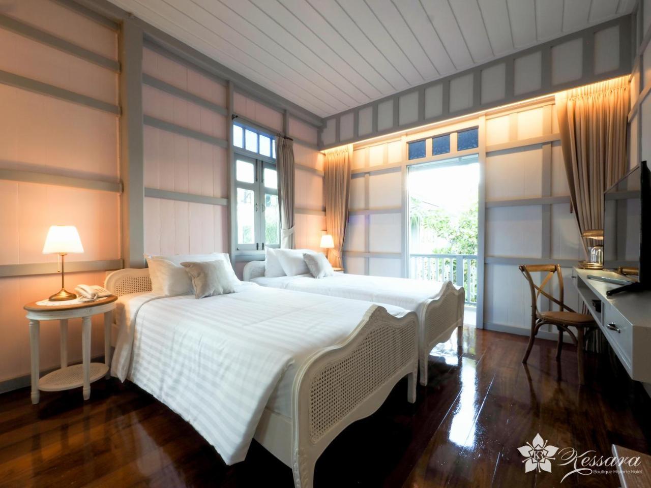 Kessara Hotel Bangkok Ngoại thất bức ảnh