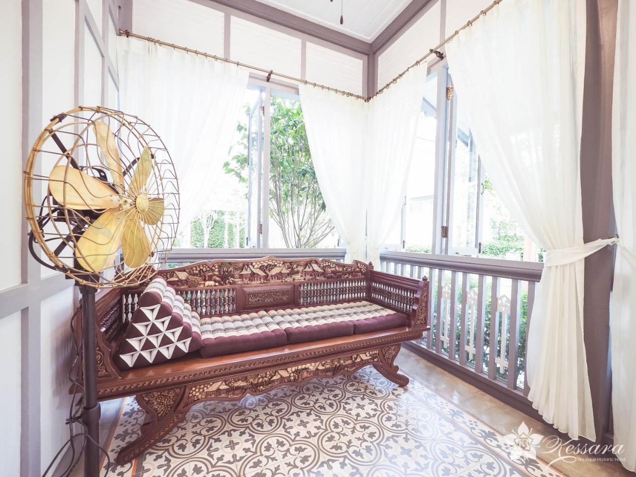 Kessara Hotel Bangkok Ngoại thất bức ảnh