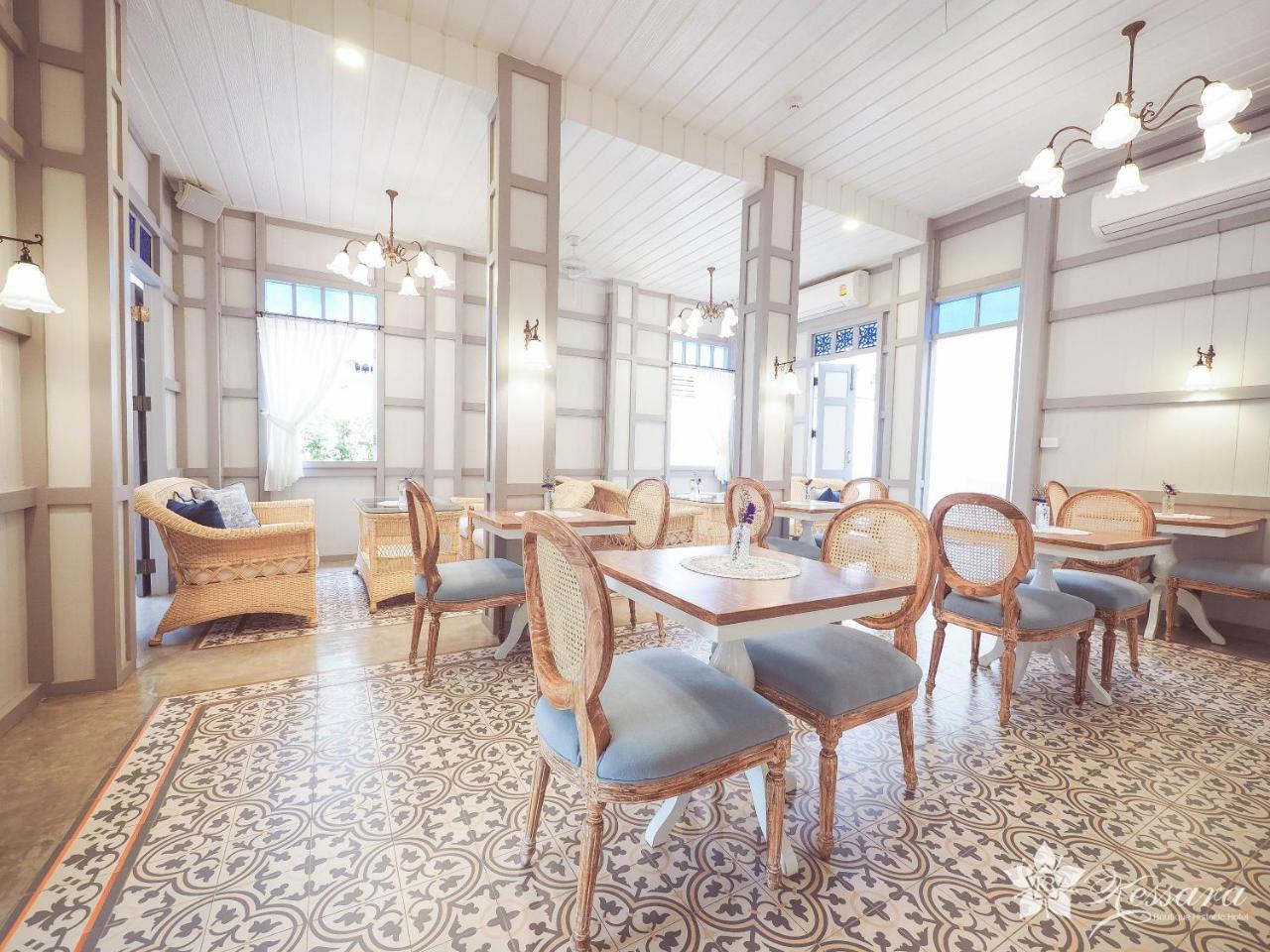 Kessara Hotel Bangkok Ngoại thất bức ảnh